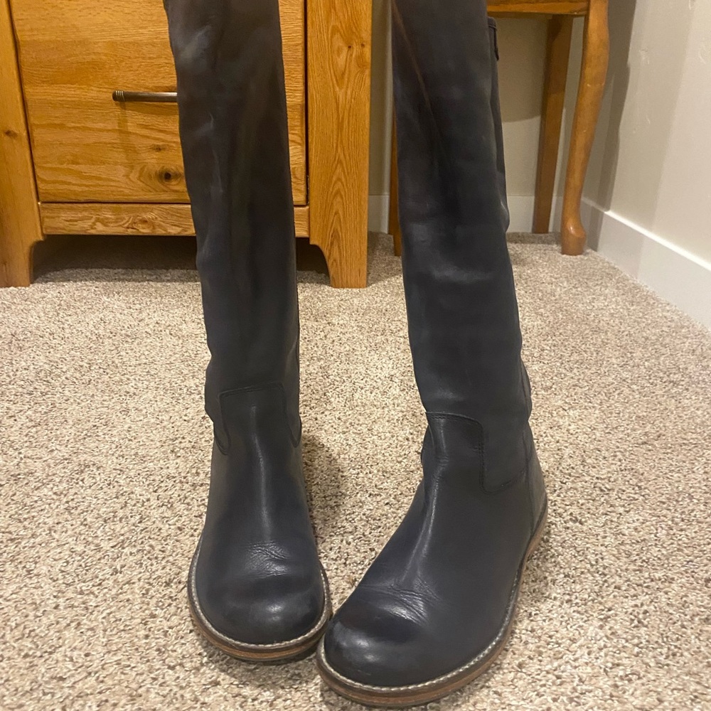 Kickers boots size 38